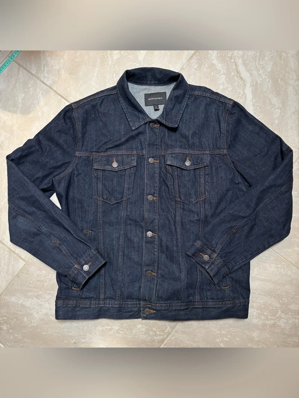 Banana Republic Men’s XL Dark Wash Denim Trucker Jacket
